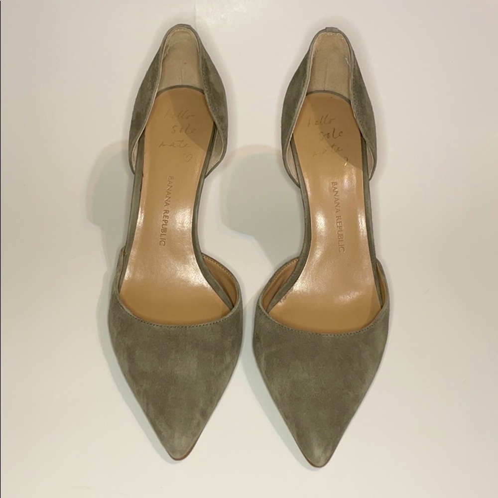 BANANA REPUBLIC Hello Sole Mate Suede Heels 9.5